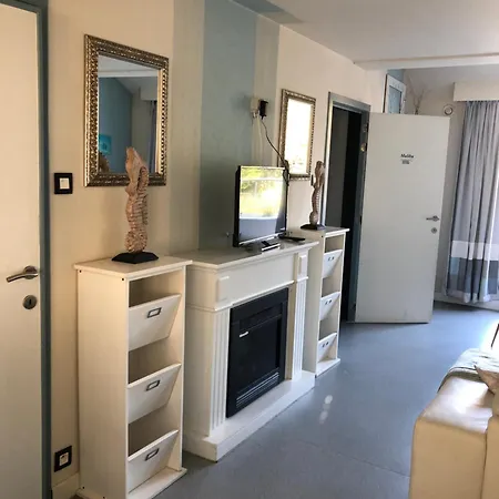 Bed & Breakfast De Witte Merel Deluxe 4*