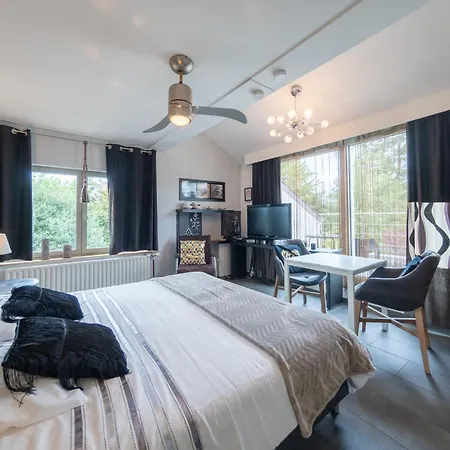 De Witte Merel Deluxe 4*