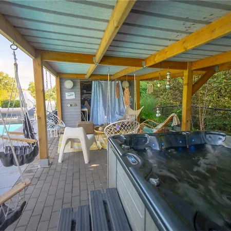 De Witte Merel Deluxe Bed & Breakfast Tessenderlo