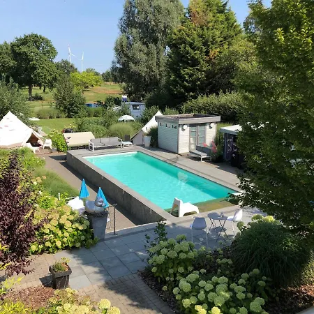Bed & Breakfast De Witte Merel Deluxe Tessenderlo